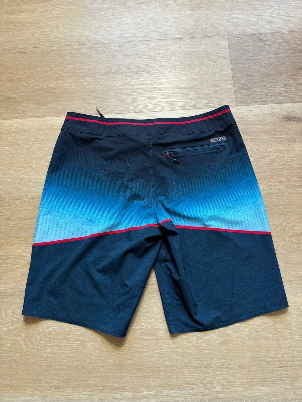 Billabong Navy and Teal Gradient Boardshorts with Red Trim